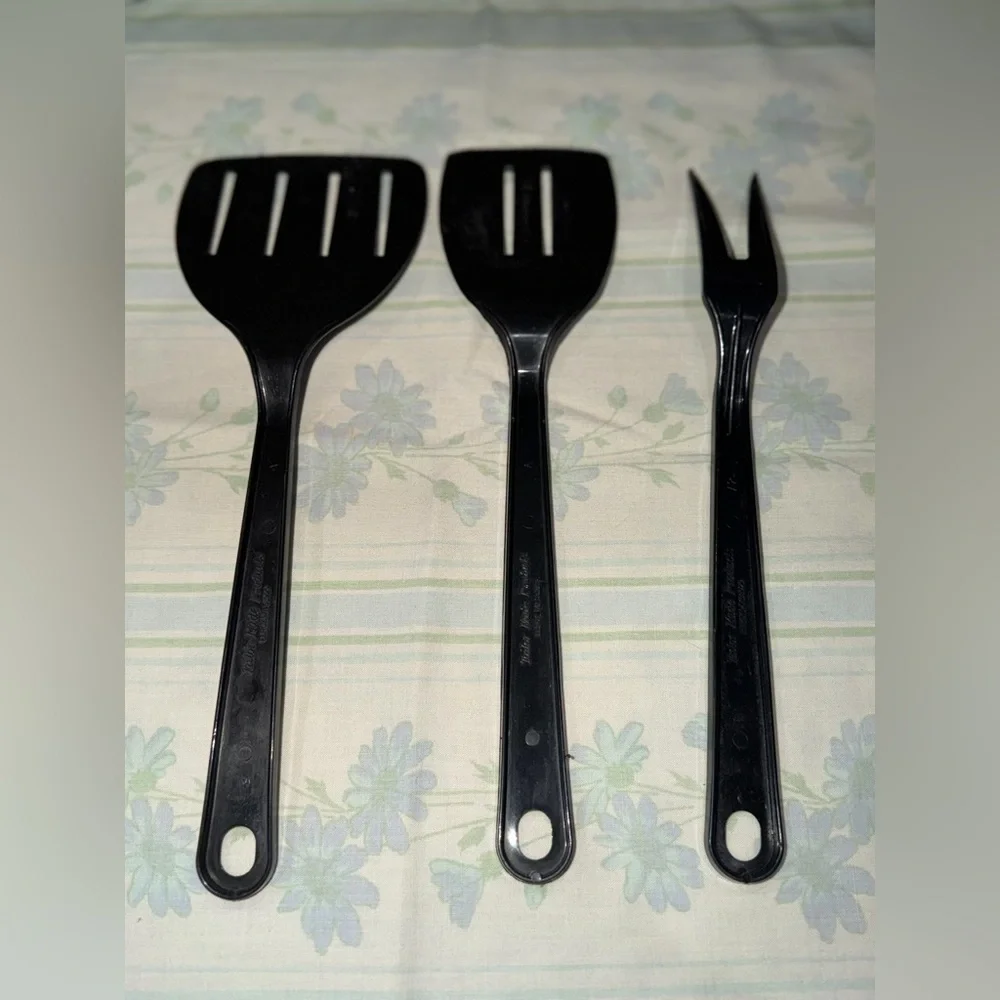 Tailor Made Products Black Nylon Utensils Set of 3 Slotted‎ Spatulas